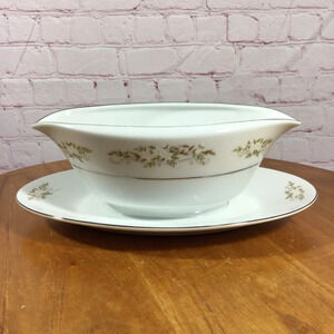 International Silver Company 326 Springtime Gravy Boat with Attached Underplate